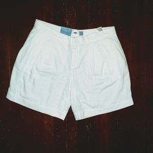Old Navy white shorts